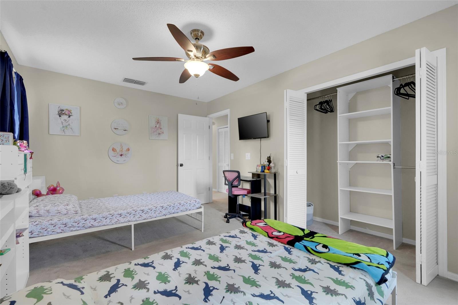 SILVER GLEN PH 01 VILLAGE 01 - Residential