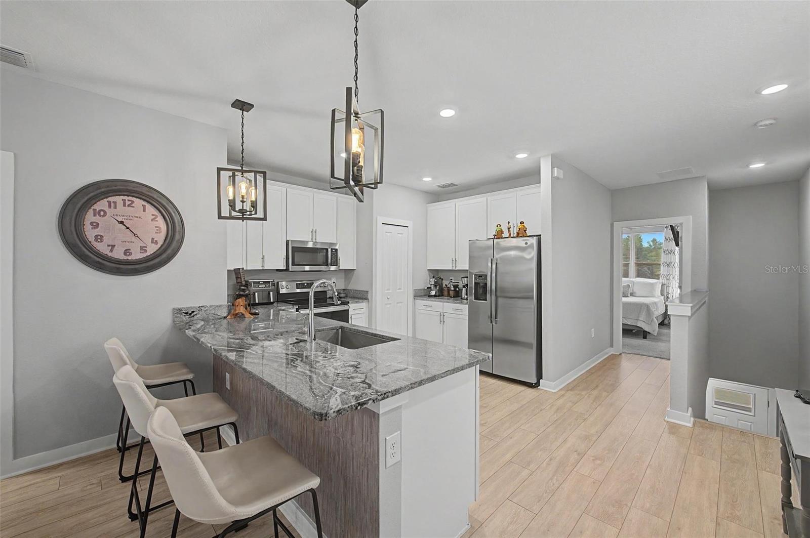 SOUTHSIDE REV PLAT OF LOTS 1 TO 14 INCL BLK 5 AND - Residential