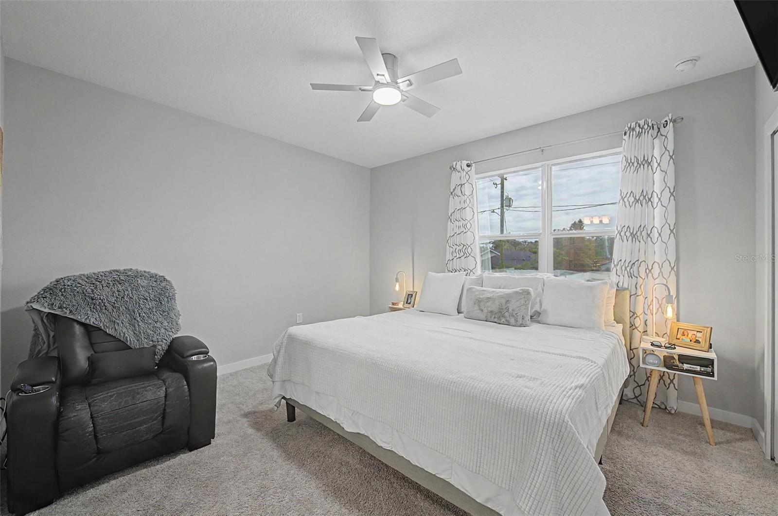 SOUTHSIDE REV PLAT OF LOTS 1 TO 14 INCL BLK 5 AND - Residential