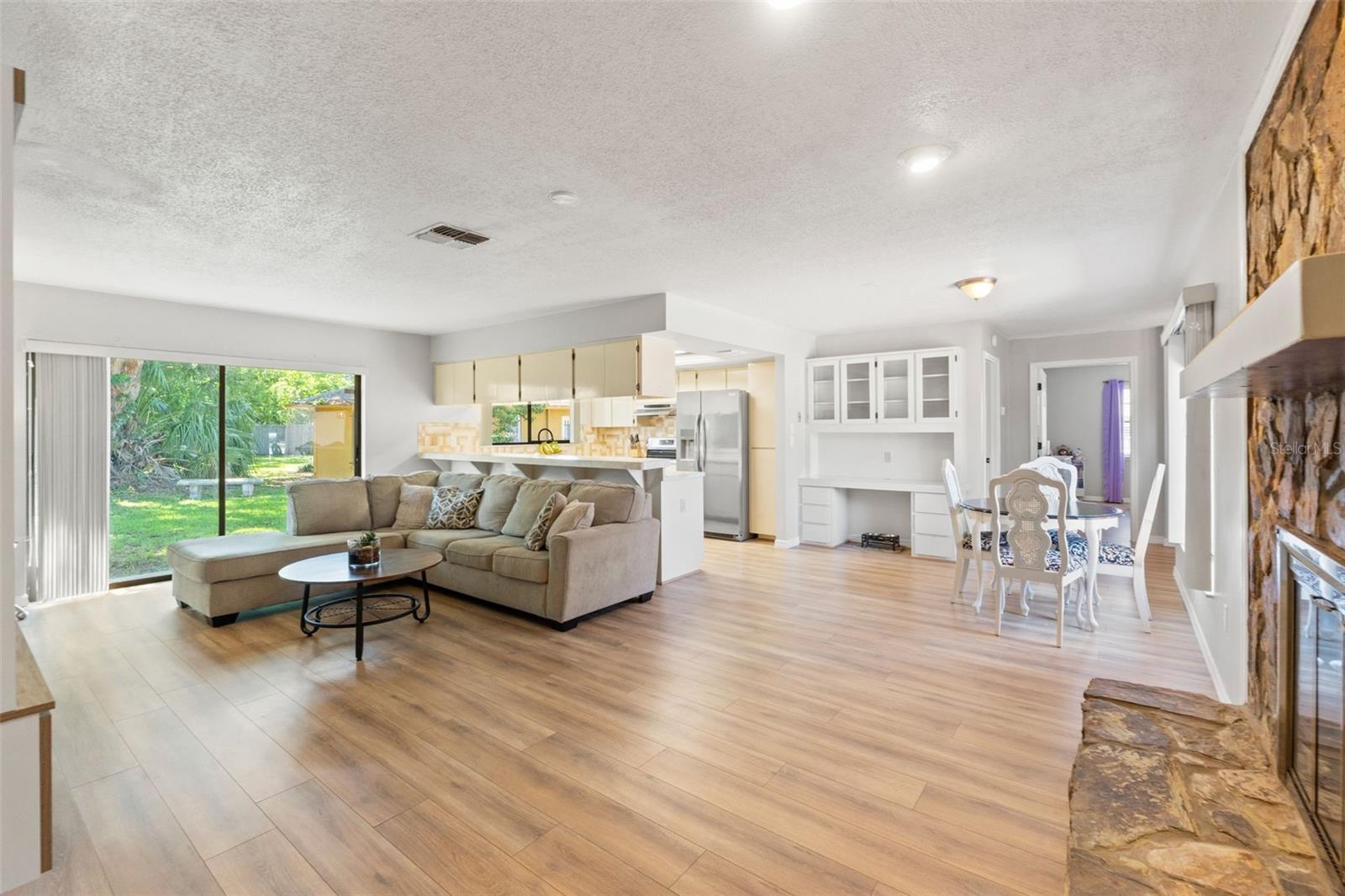 SPRING HILL - Residential
