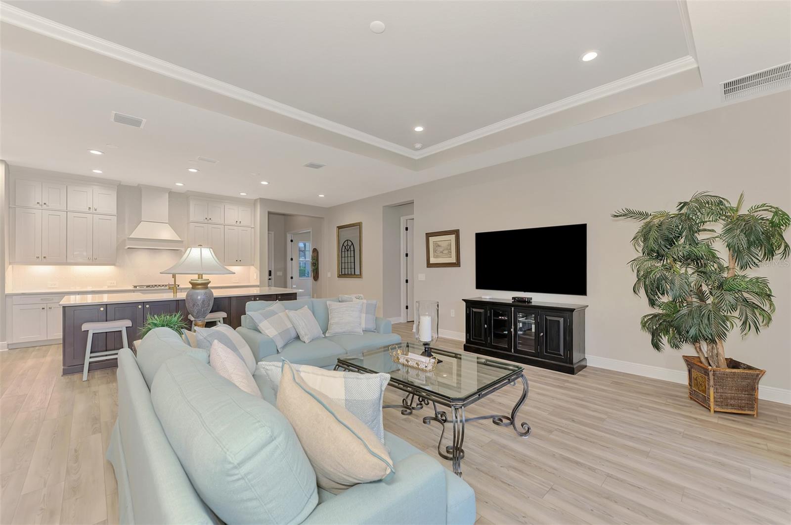 AVELINA WELLEN PARK VILLAGE F-2 - Residential