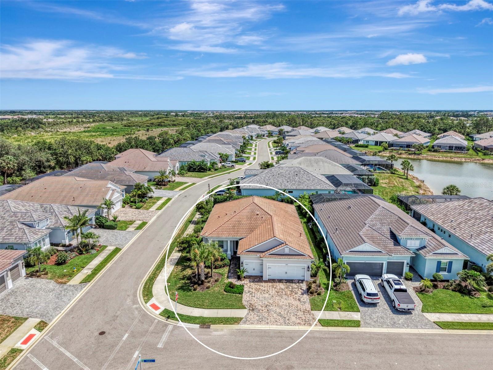 AVELINA WELLEN PARK VILLAGE F-2 - Residential