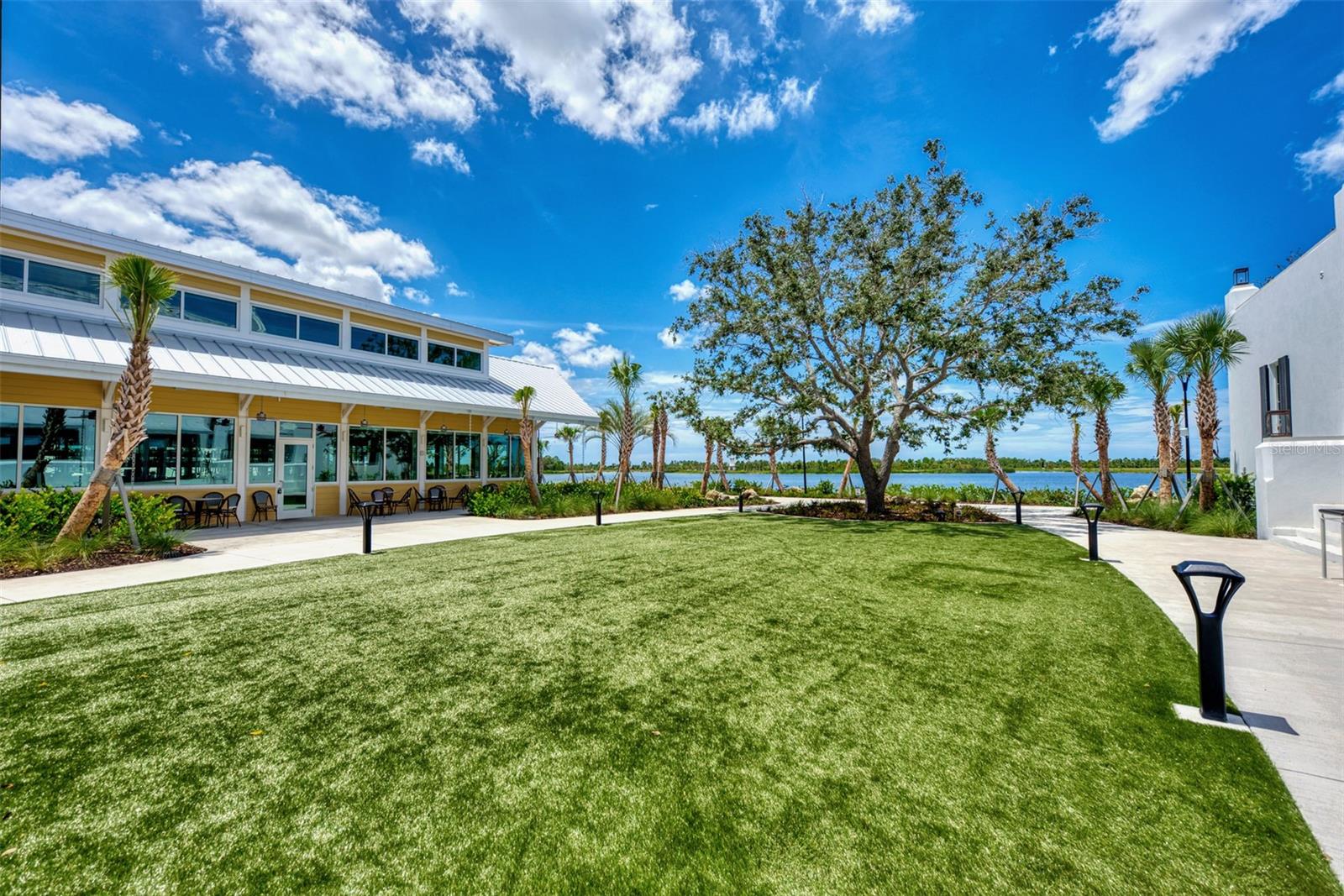 AVELINA WELLEN PARK VILLAGE F-2 - Residential