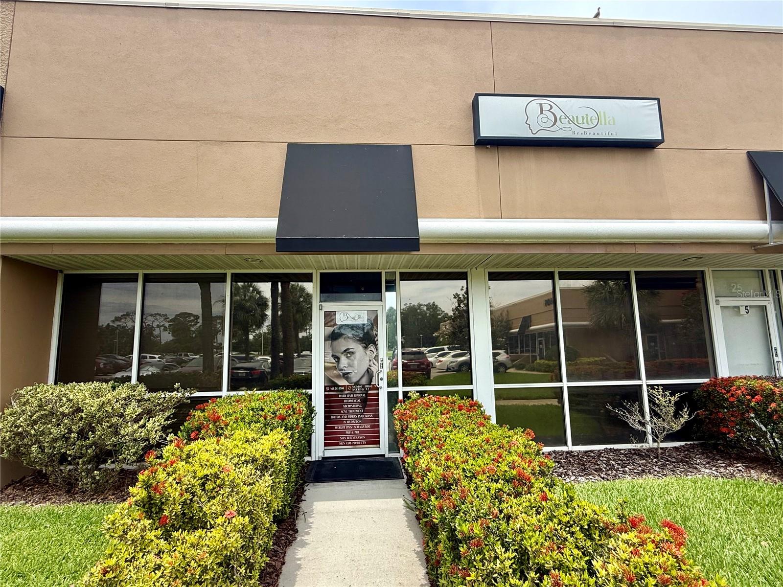 STARS & STRIPES COMMERCE PARK - Commercial Sale