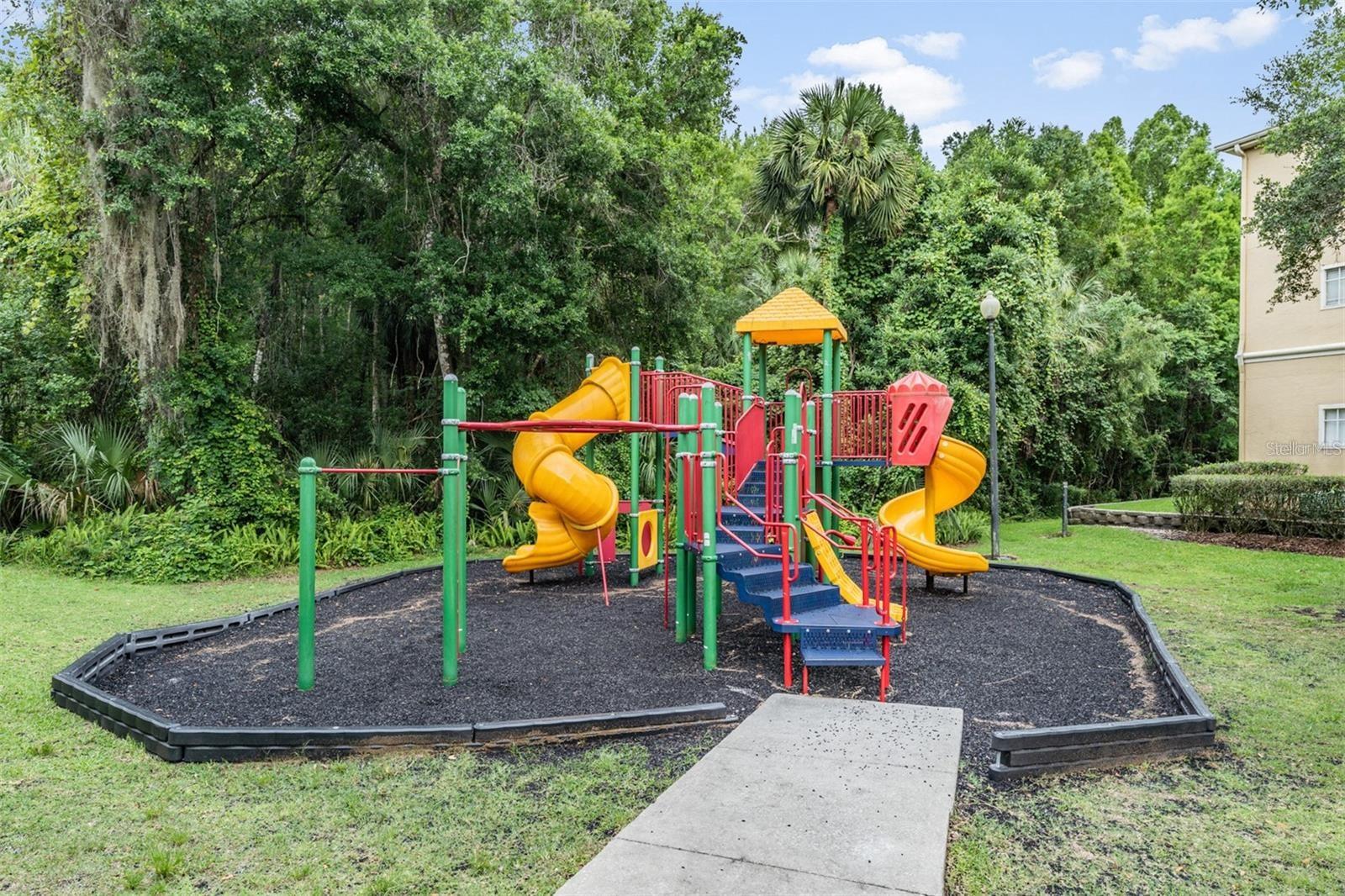 OXFORD PLACE AT TAMPA PALMS A - Residential Lease