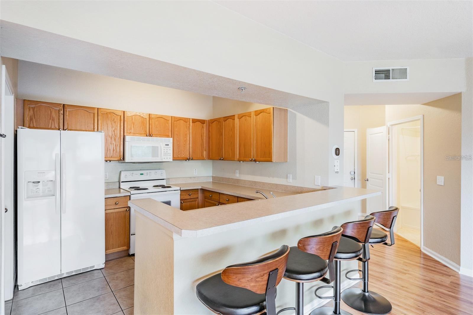 OXFORD PLACE AT TAMPA PALMS A - Residential Lease