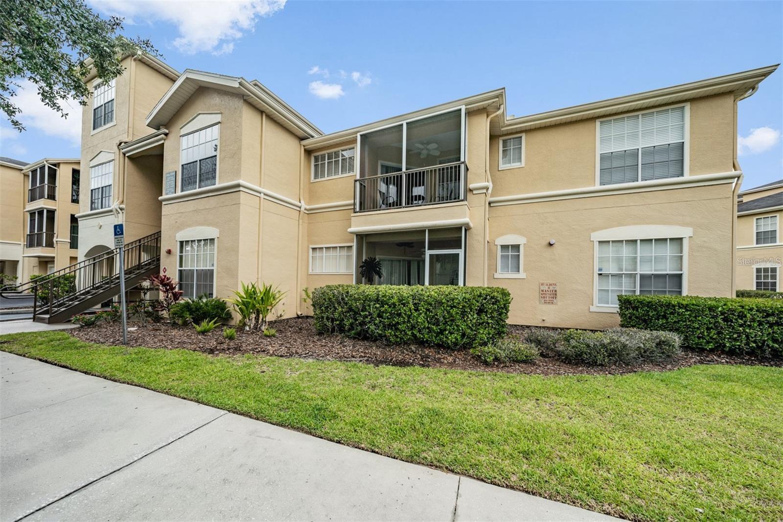 OXFORD PLACE AT TAMPA PALMS A - Residential Lease