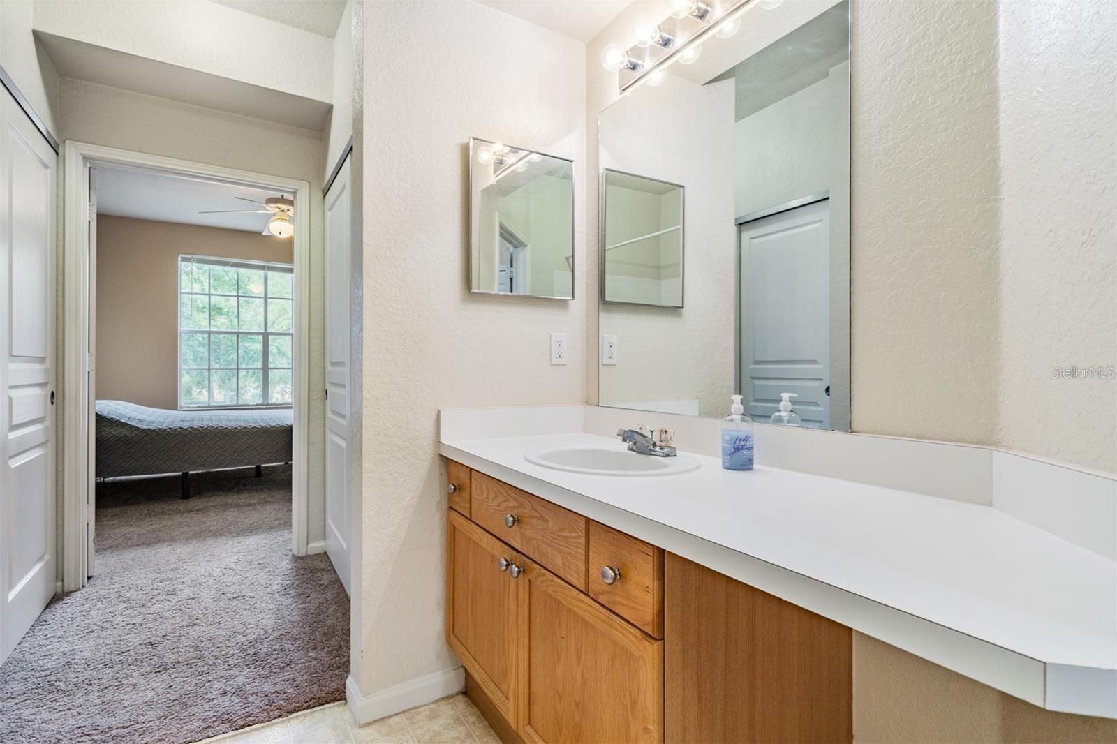 OXFORD PLACE AT TAMPA PALMS A - Residential Lease