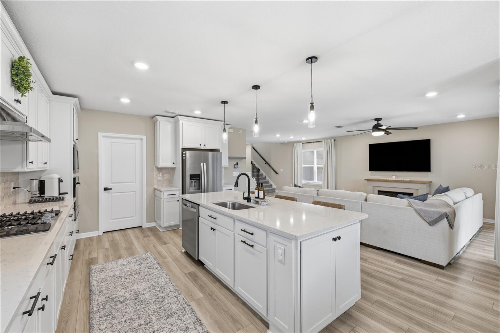 WHISPERING PINES PH 2 - Residential