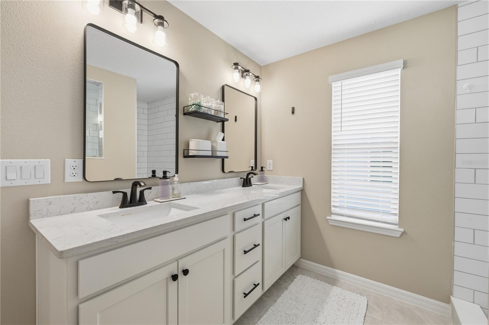 WHISPERING PINES PH 2 - Residential
