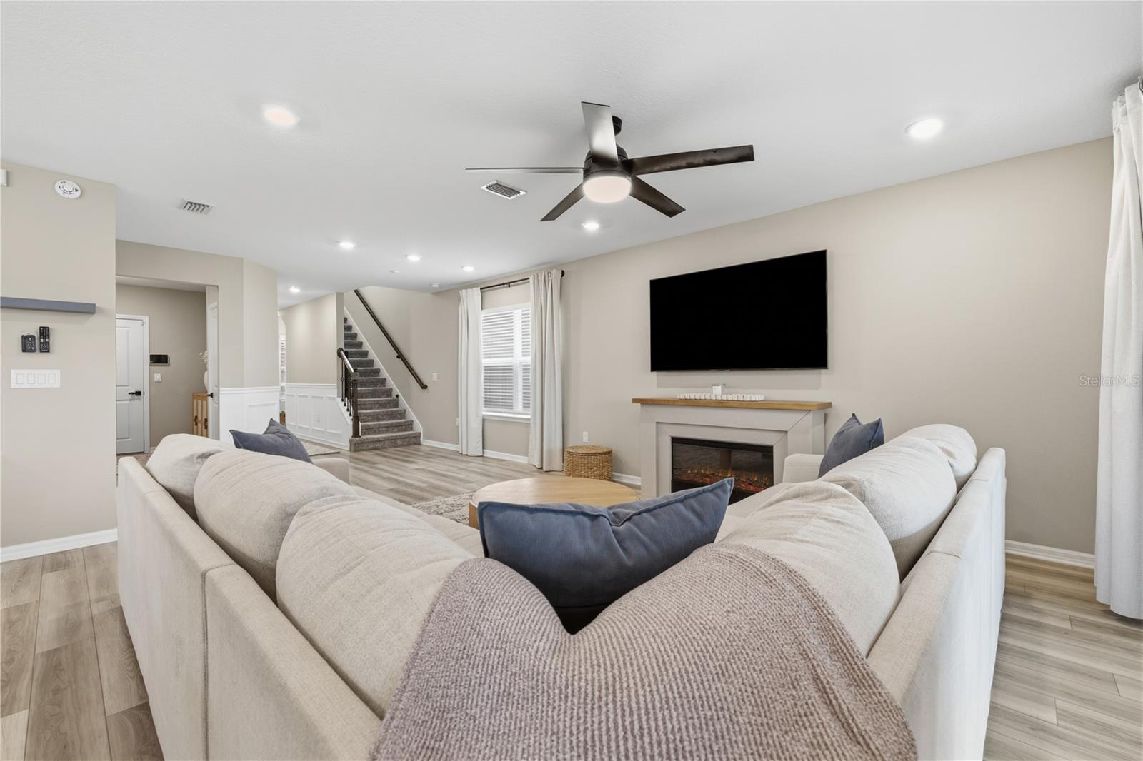 WHISPERING PINES PH 2 - Residential
