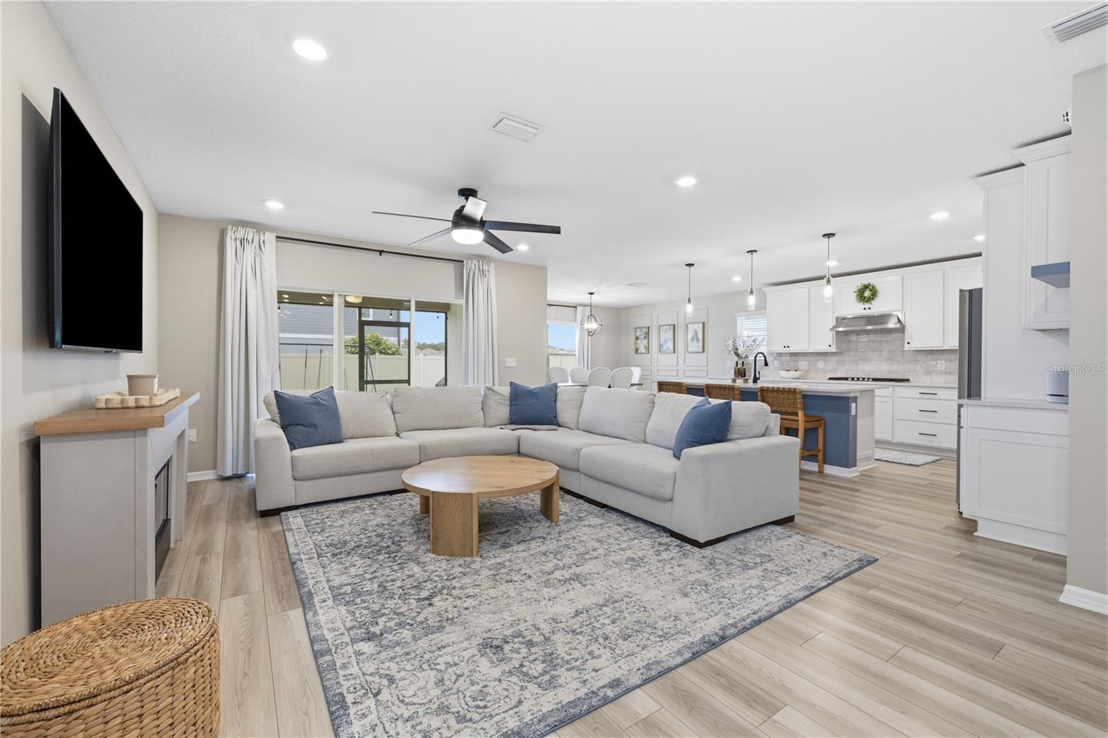 WHISPERING PINES PH 2 - Residential