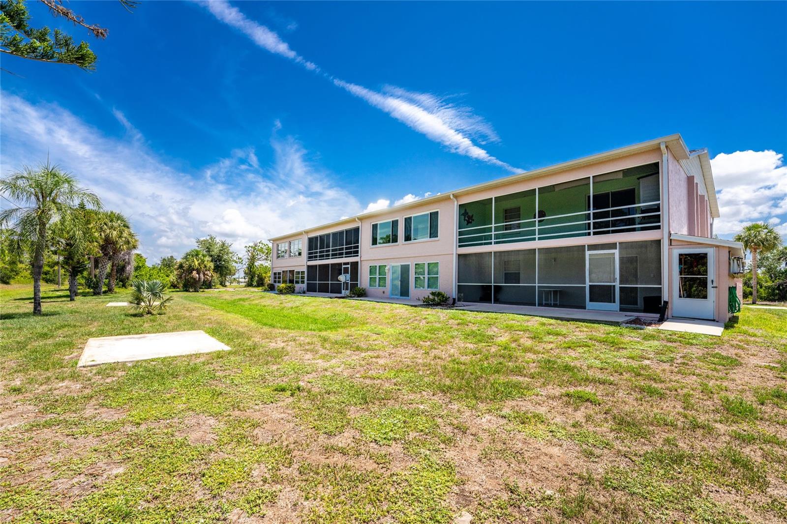CLUBHOUSE - Residential