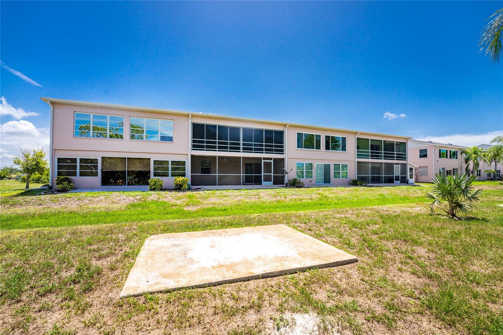 CLUBHOUSE - Residential