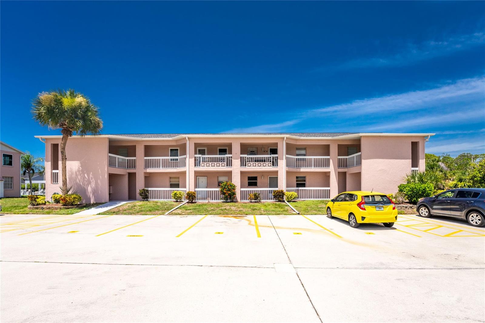 CLUBHOUSE - Residential