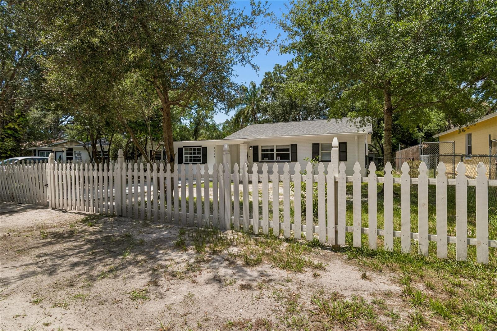 FERN CLIFF - Residential