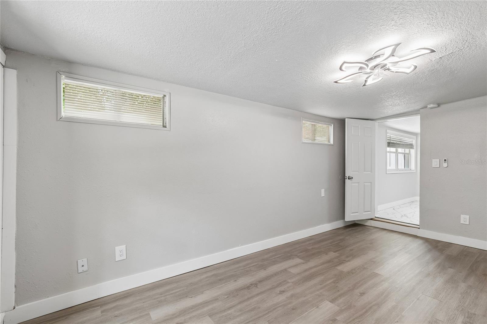 FERN CLIFF - Residential