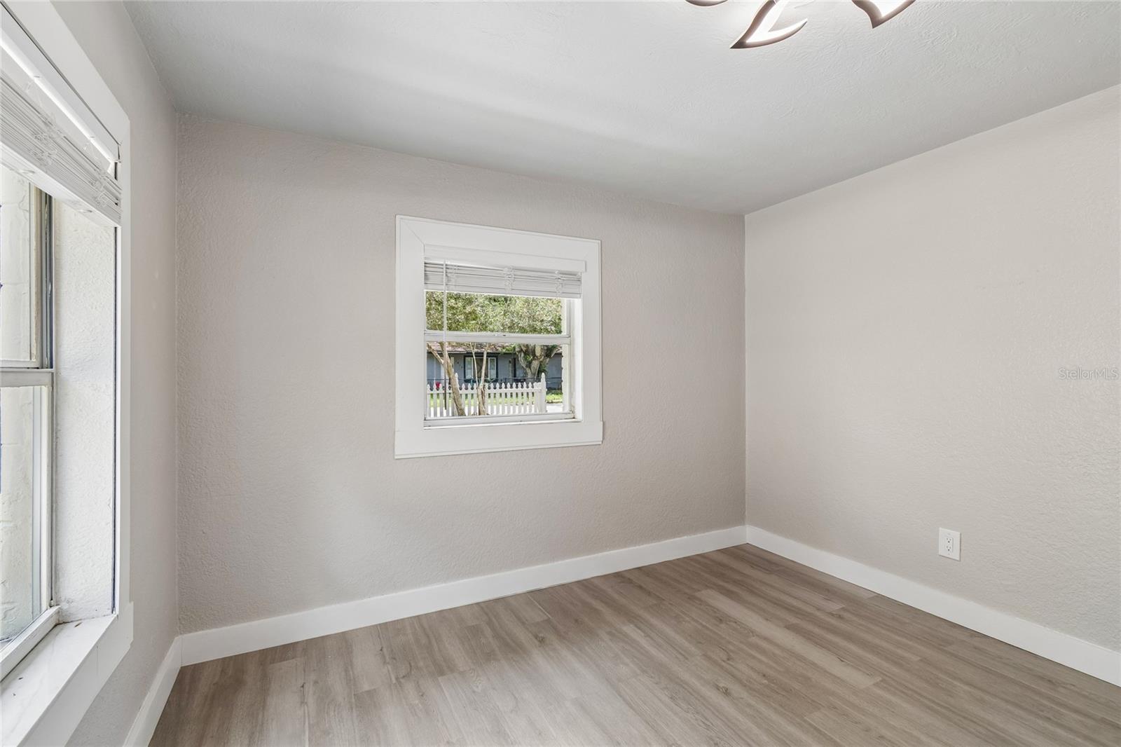 FERN CLIFF - Residential
