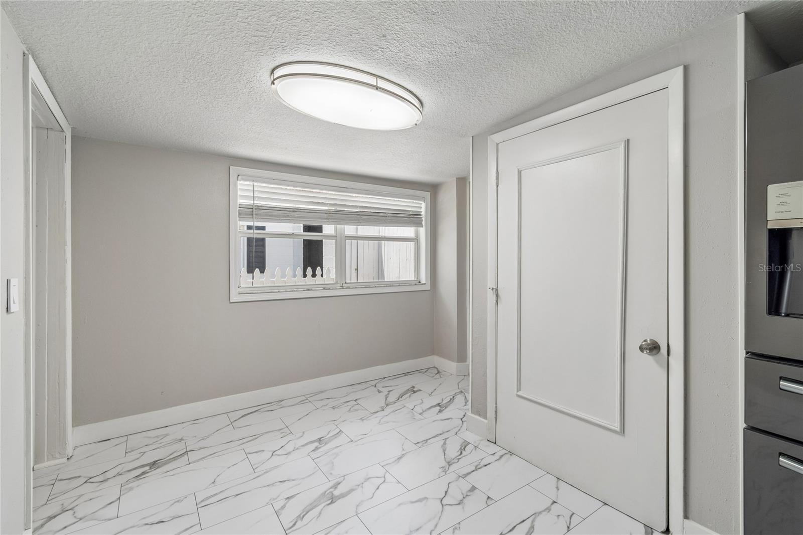 FERN CLIFF - Residential