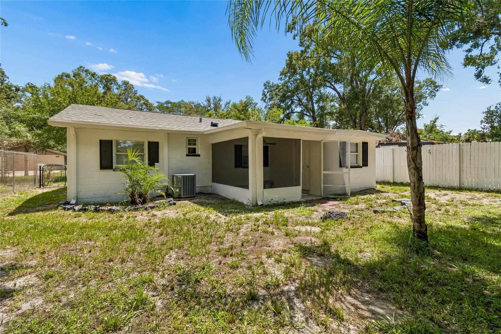 FERN CLIFF - Residential
