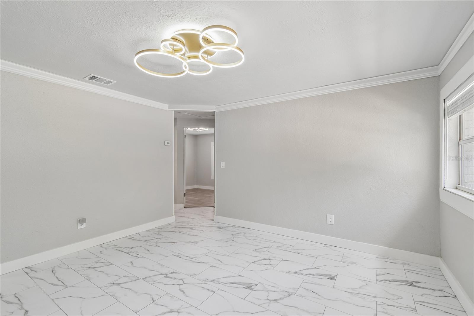 FERN CLIFF - Residential