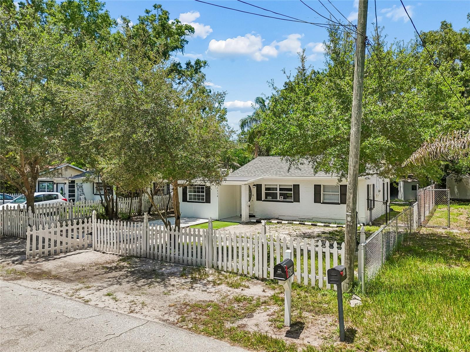 FERN CLIFF - Residential