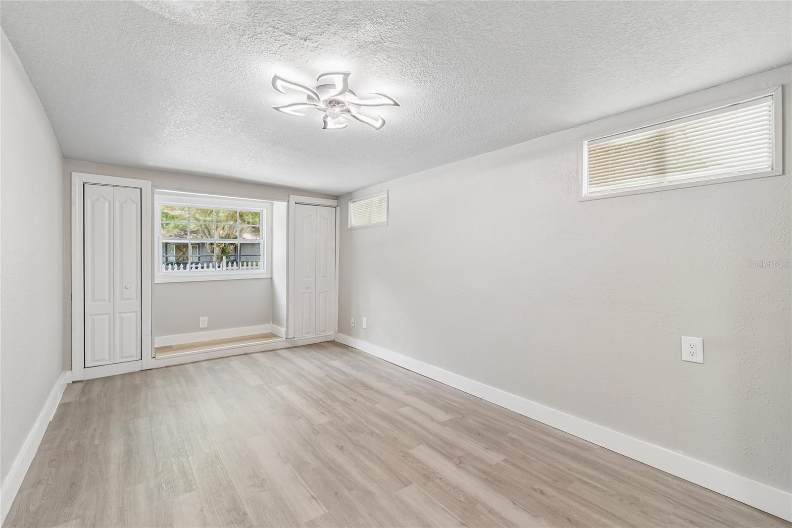 FERN CLIFF - Residential