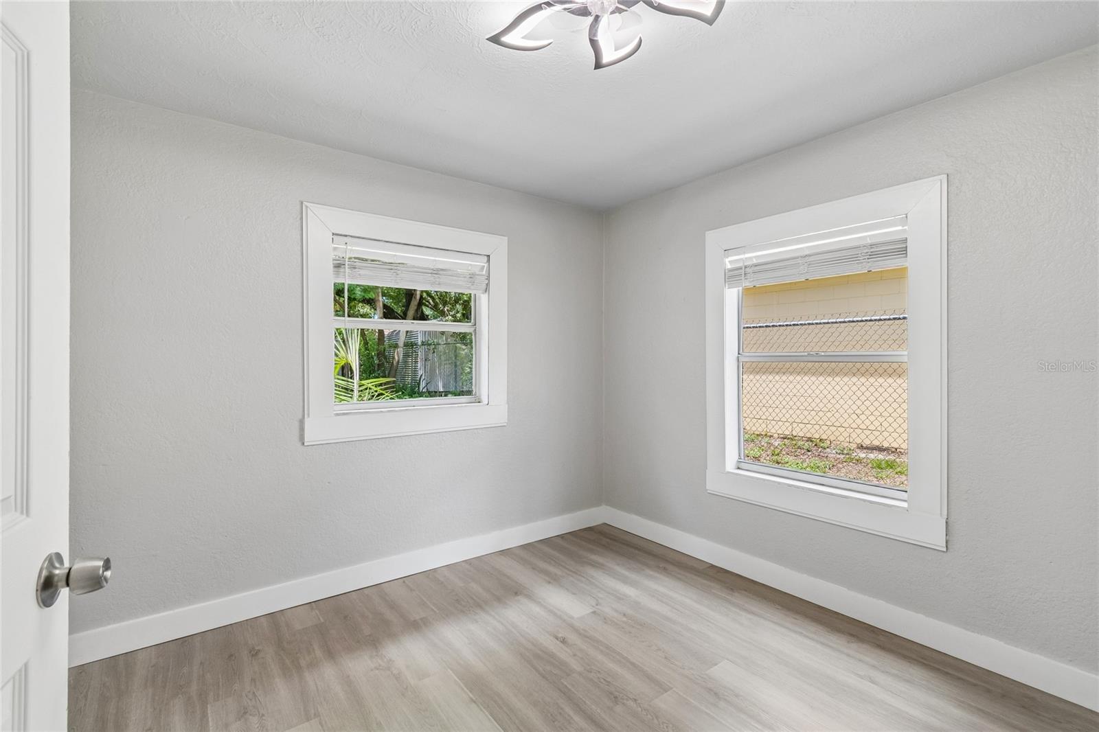 FERN CLIFF - Residential