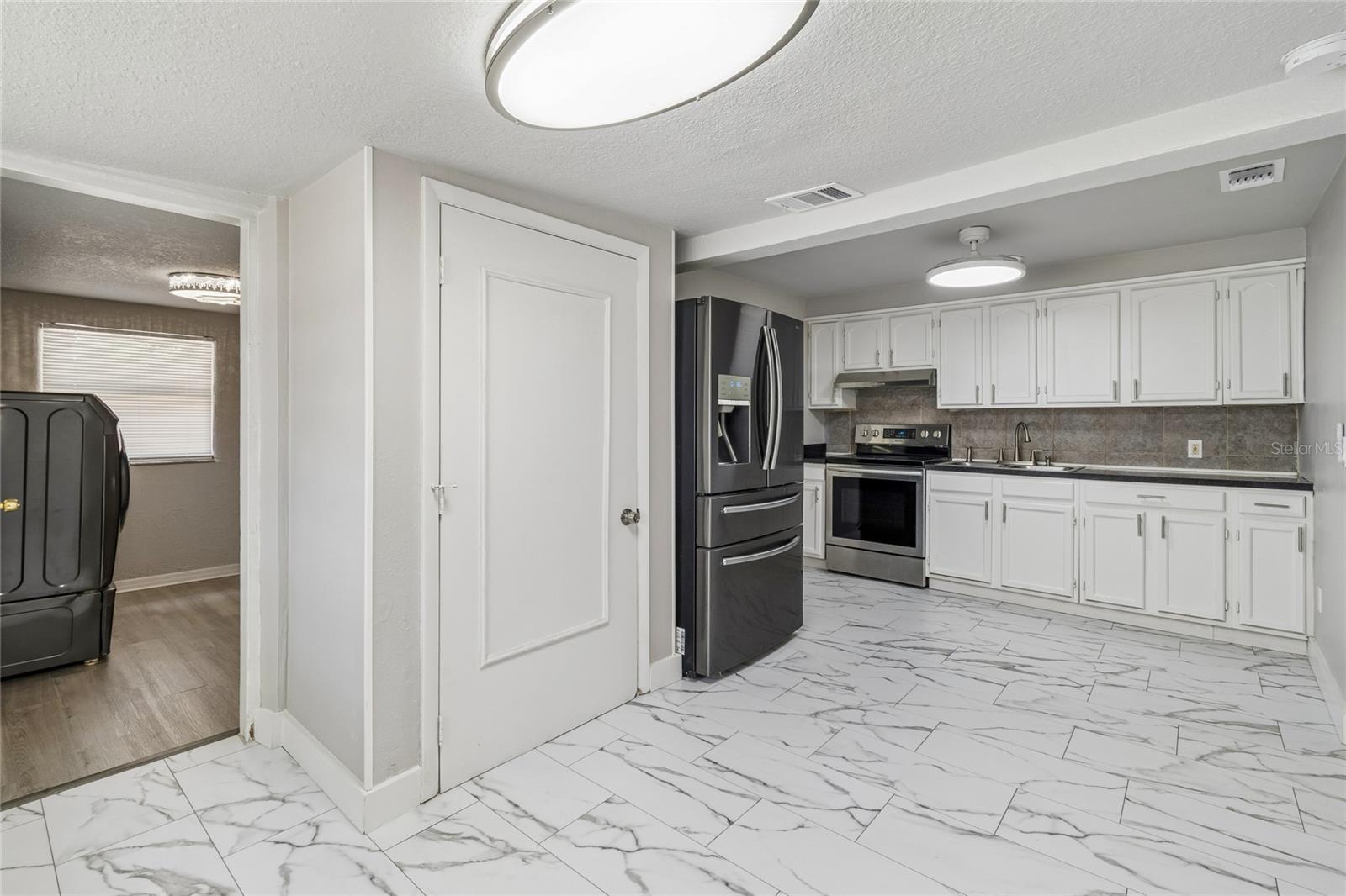 FERN CLIFF - Residential