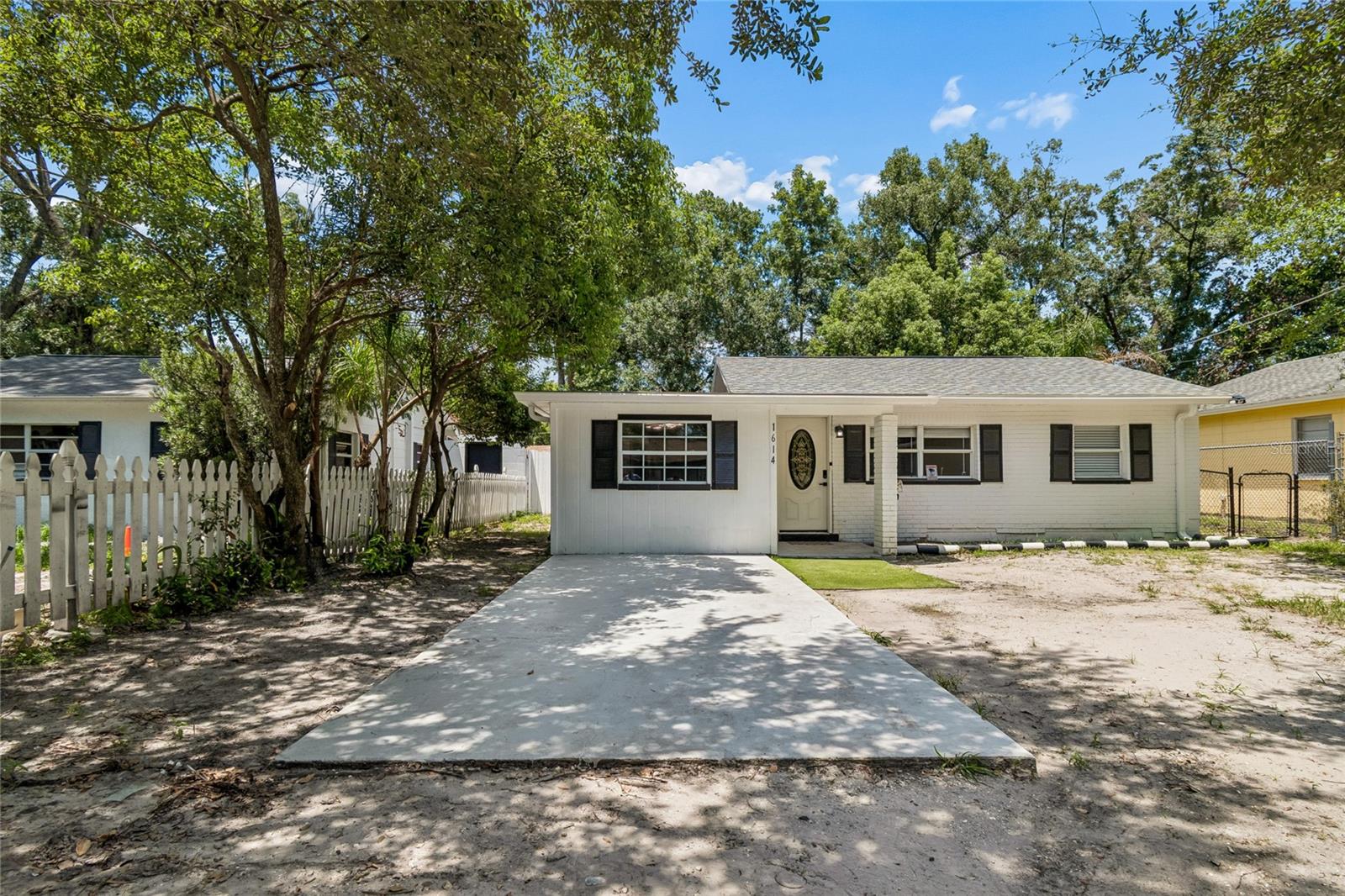 FERN CLIFF - Residential