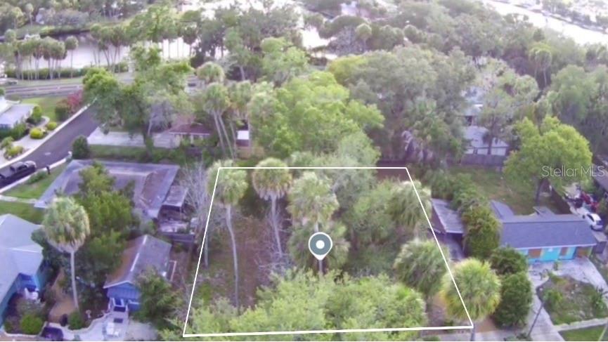 Come build your dream home on this lot that is just two blocks from the Cotee River, which runs directly into the Gulf of Mexico. The property is just steps away from Sims Park and downtown waterfront docks.  If you are looking for a custom builder, we have one we can recommend.  Buyer to verify all information provided.