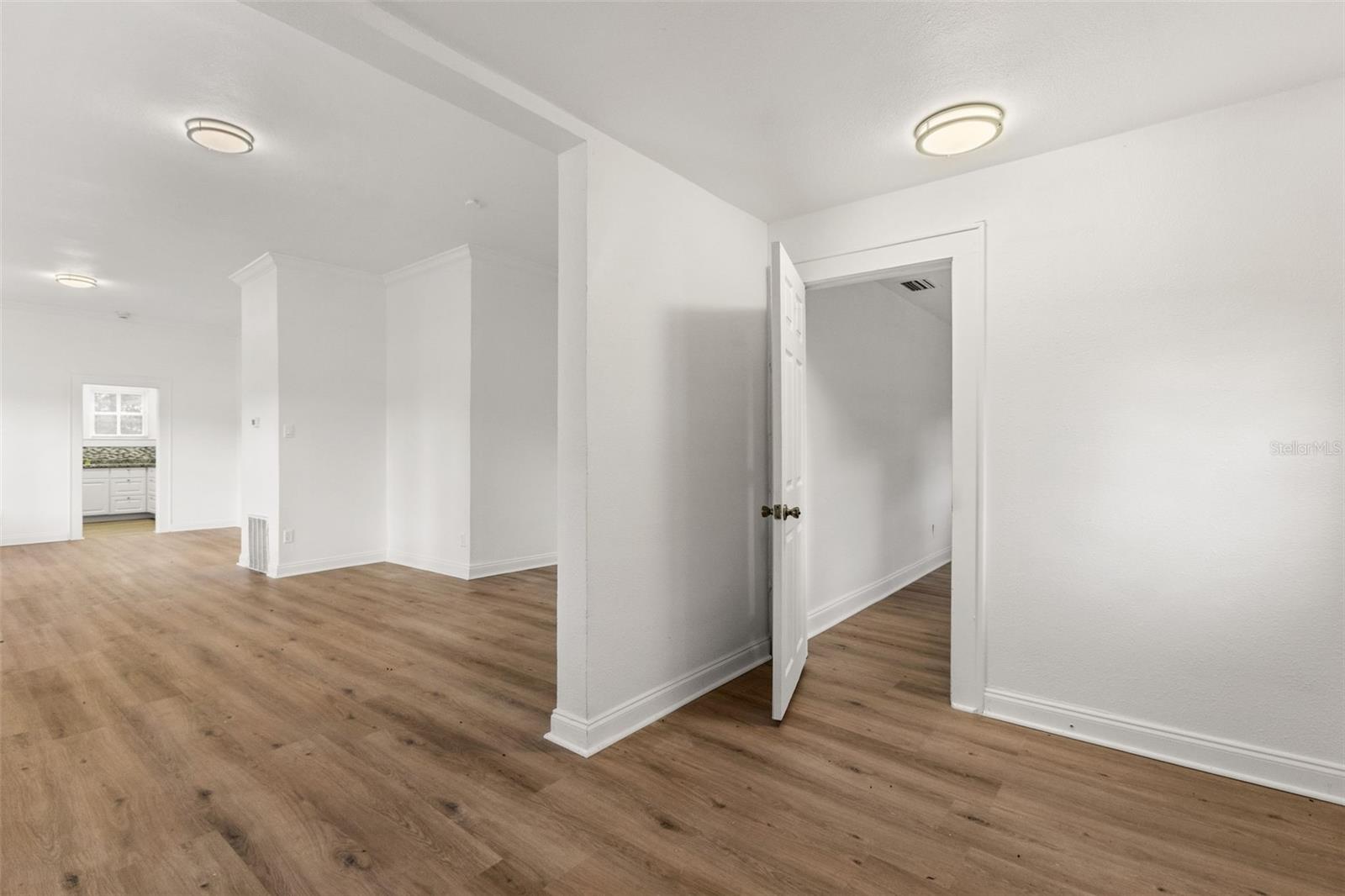 OAK CREST - Residential