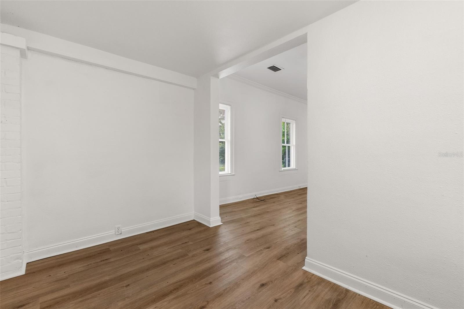 OAK CREST - Residential