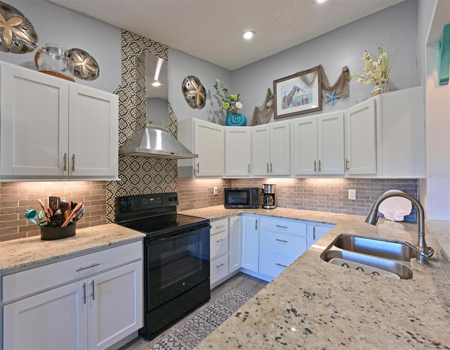 CORTEZ VILLAS CONDO 10 - Residential