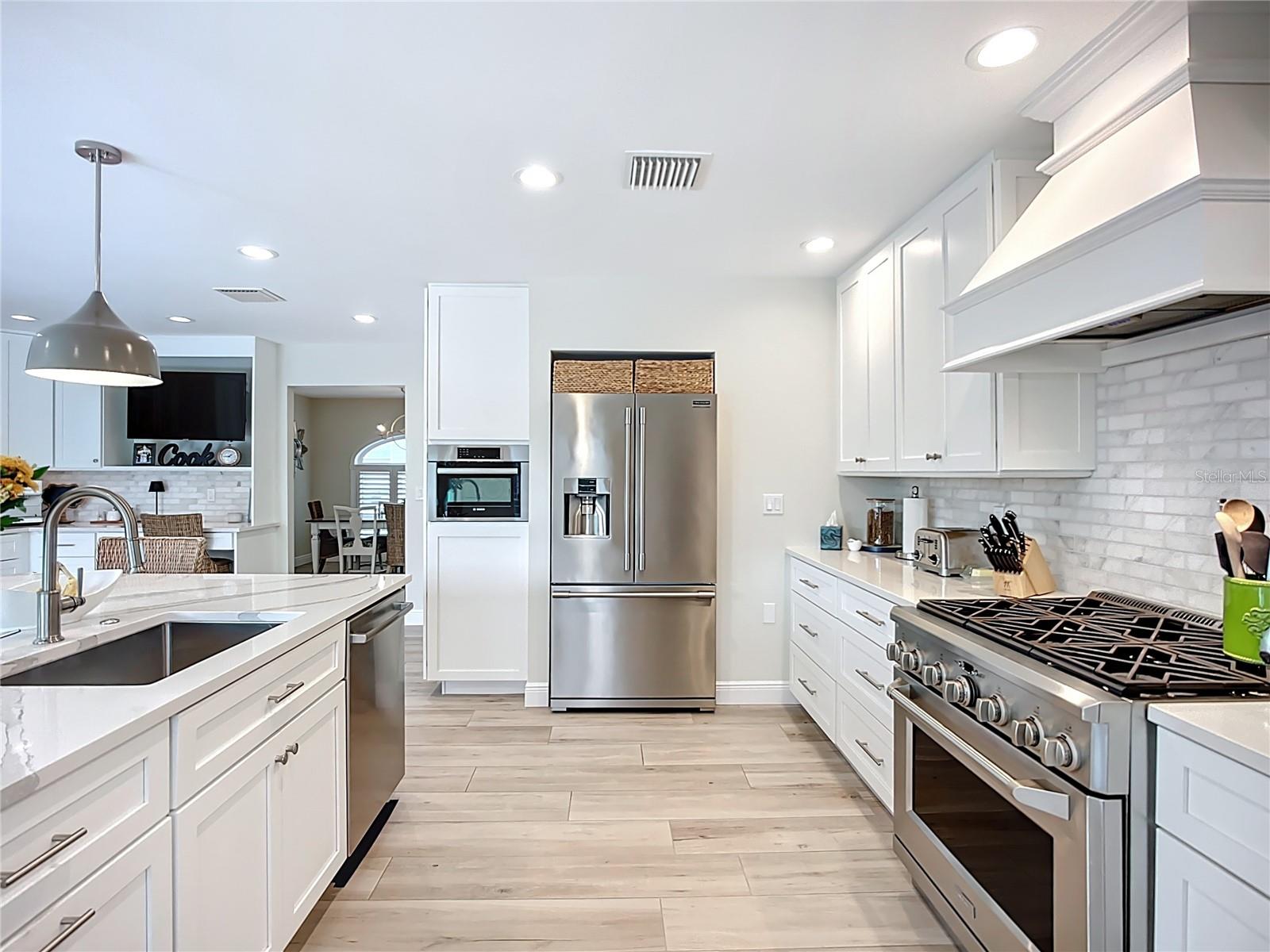 NORTH POINT HARBOUR UNIT TWO - Residential