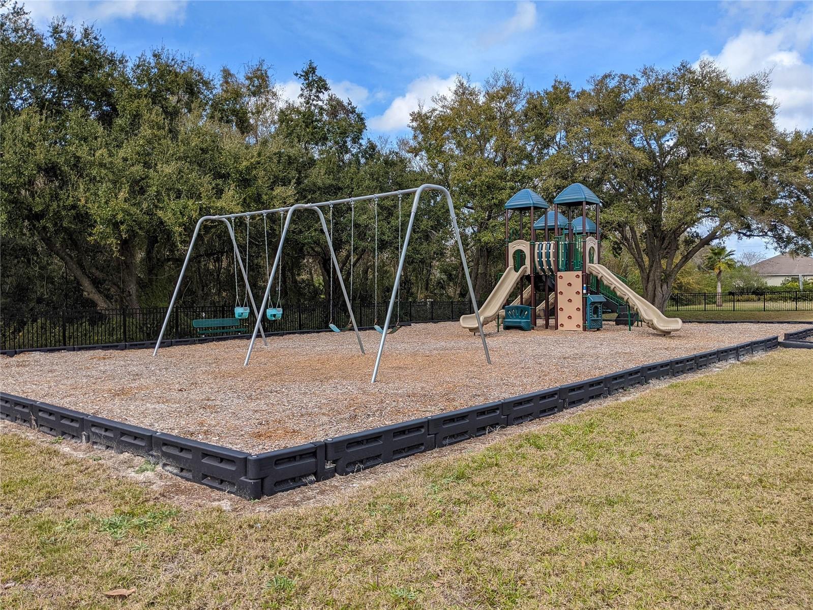 MAGNOLIA ESTATES - Residential