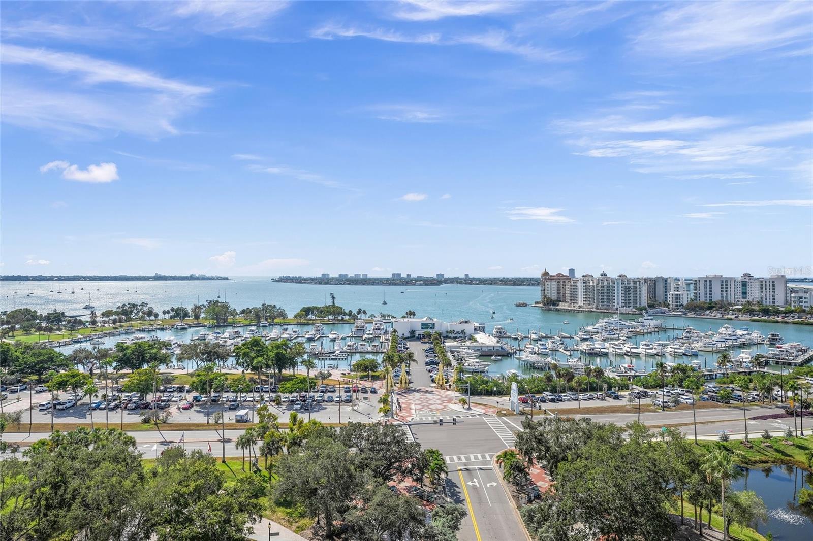 ORANGE BLOSSOM TOWER - Residential