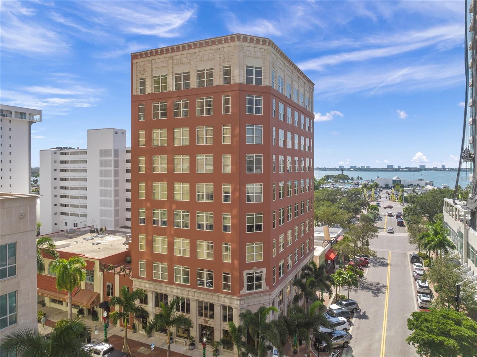ORANGE BLOSSOM TOWER - Residential