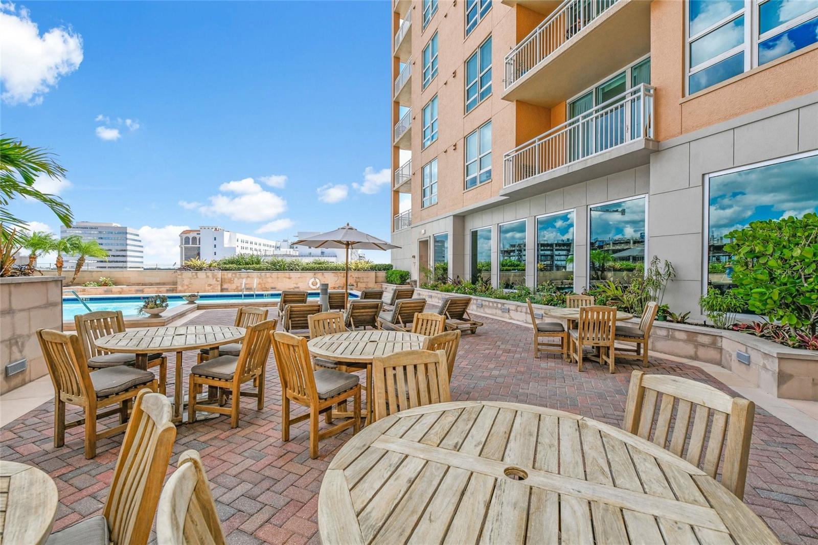 ORANGE BLOSSOM TOWER - Residential