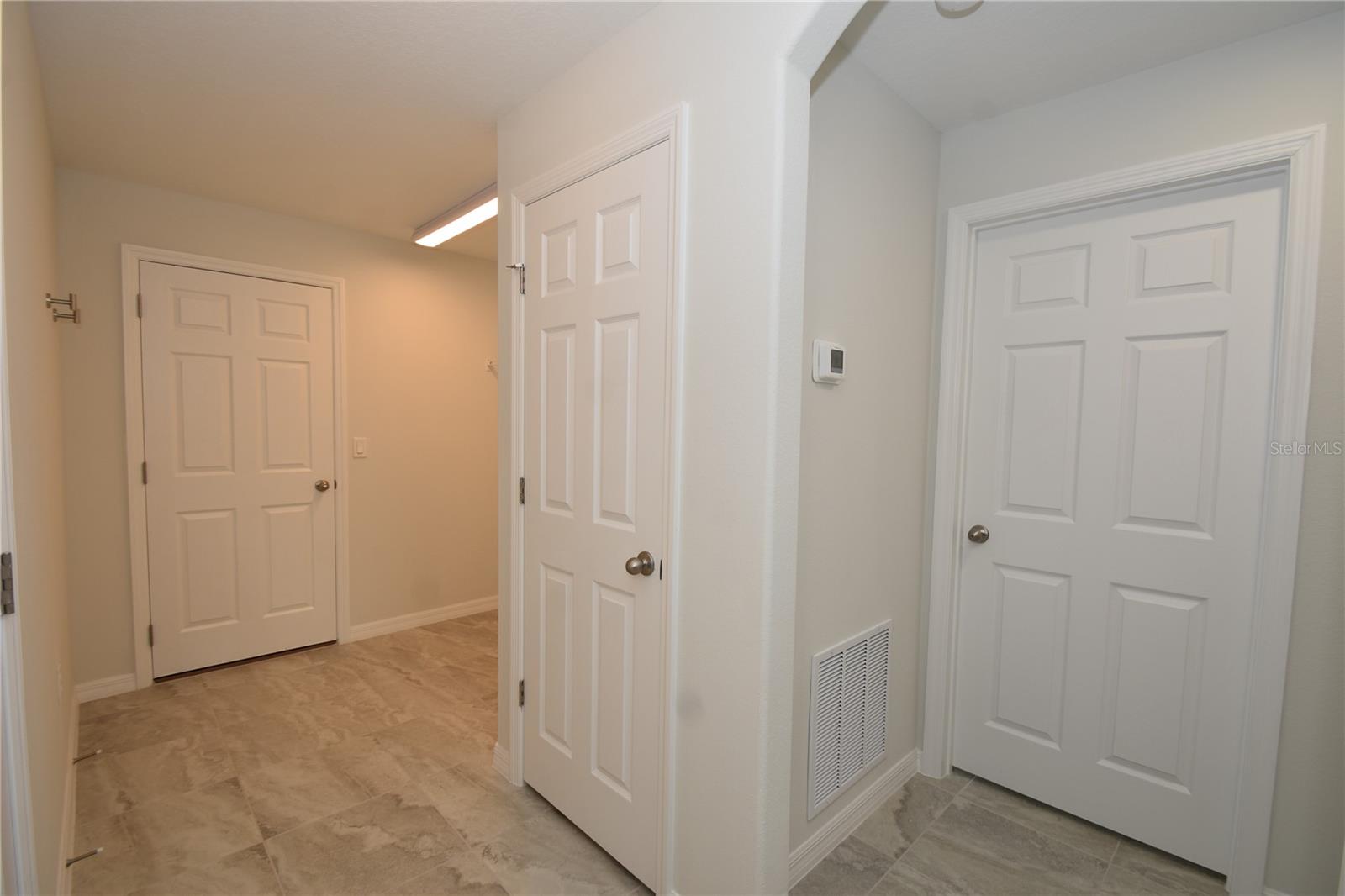 INDIAN TRAILS - Residential Lease