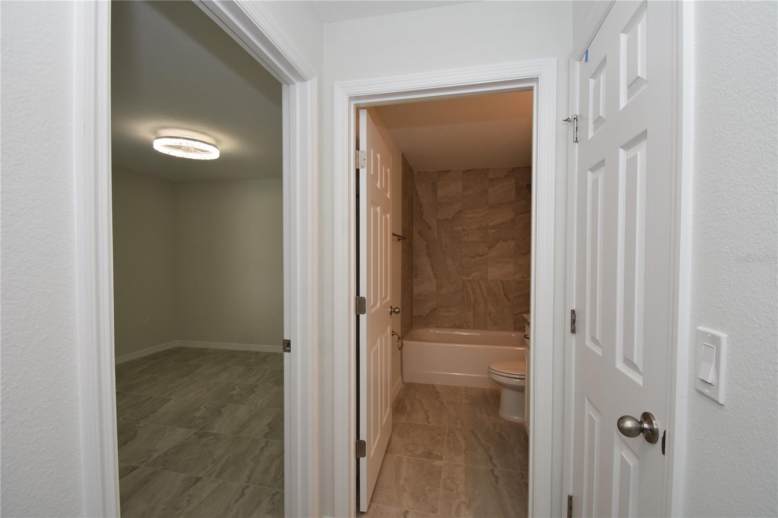 INDIAN TRAILS - Residential Lease