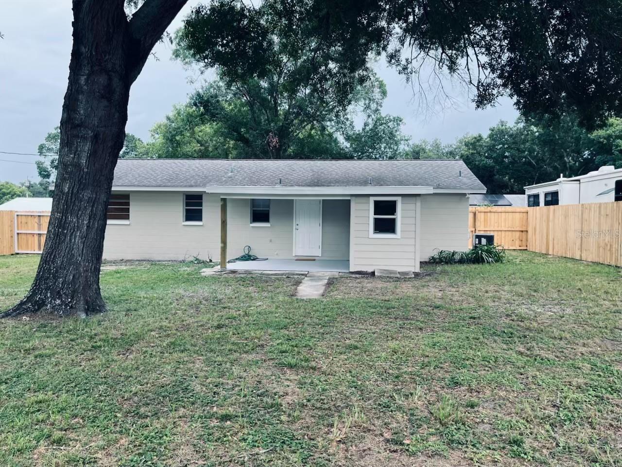 ZEPHYR HEIGHTS 1ST ADD - Residential Lease