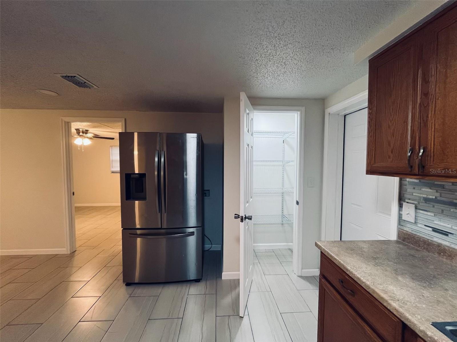 ZEPHYR HEIGHTS 1ST ADD - Residential Lease