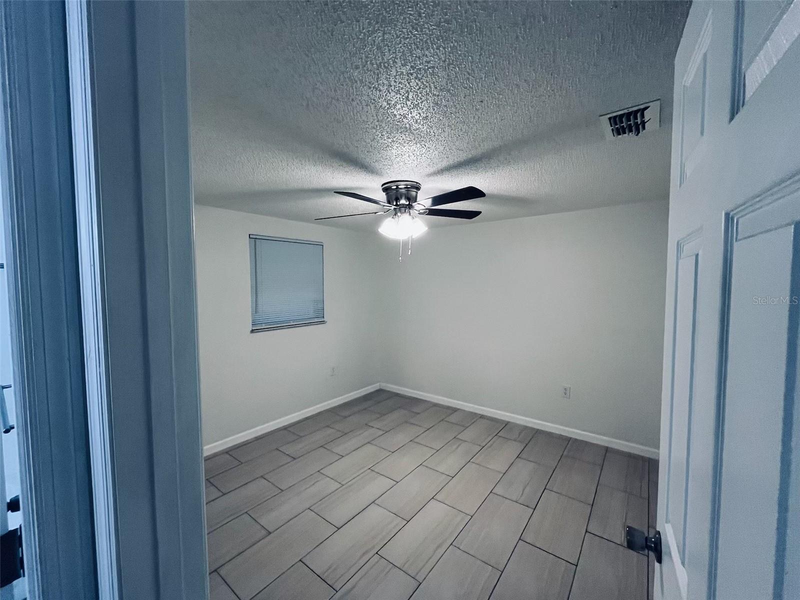 ZEPHYR HEIGHTS 1ST ADD - Residential Lease