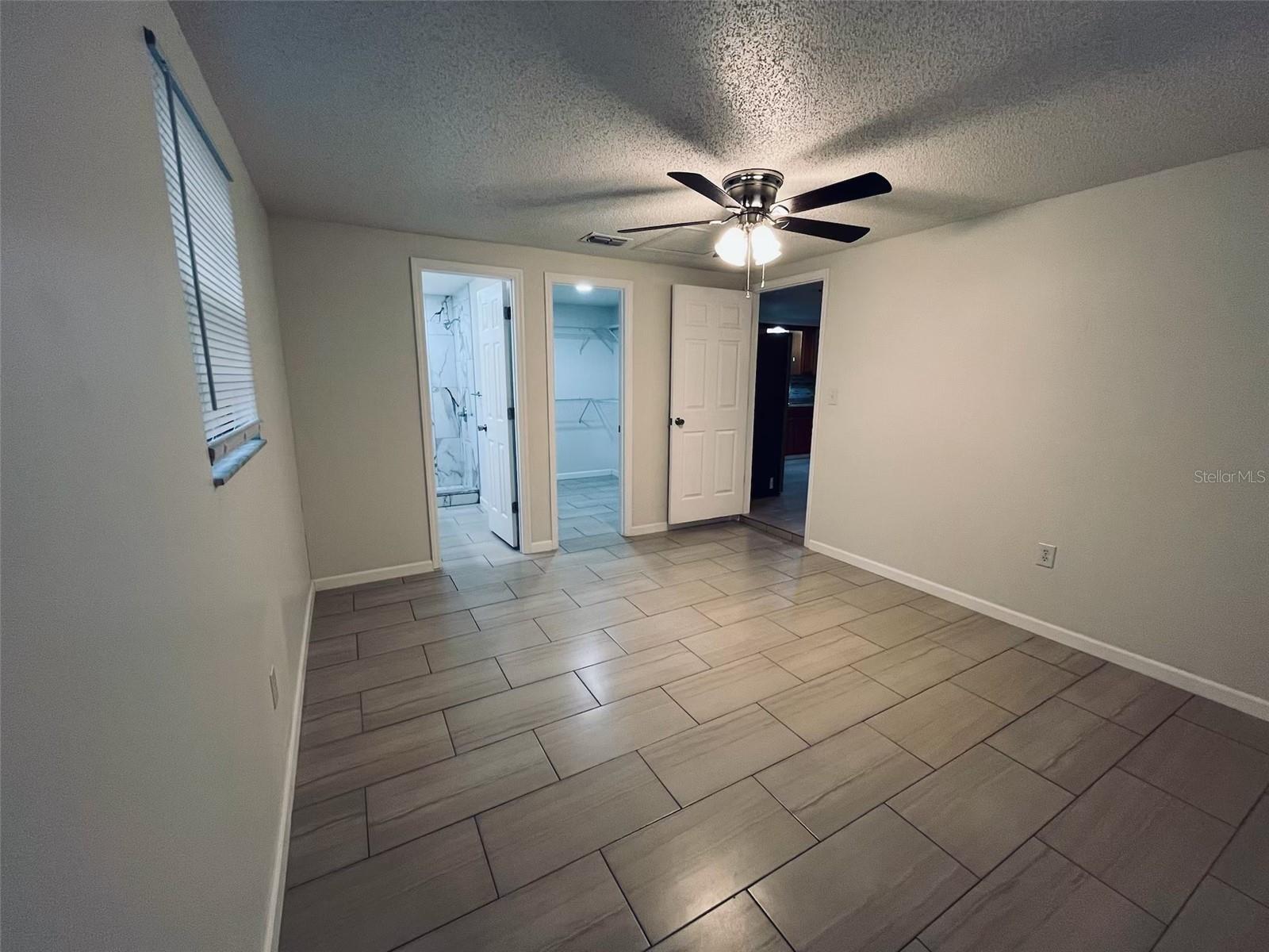 ZEPHYR HEIGHTS 1ST ADD - Residential Lease