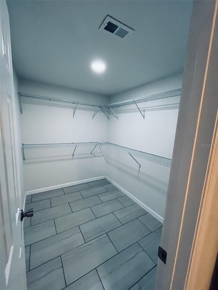 ZEPHYR HEIGHTS 1ST ADD - Residential Lease