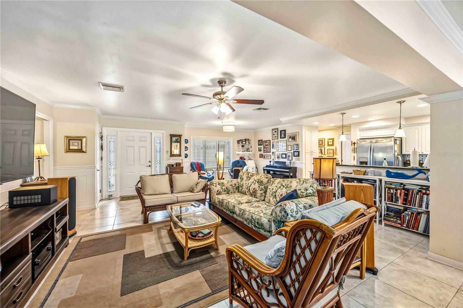 VENICE GARDENS UNIT 31 - Residential
