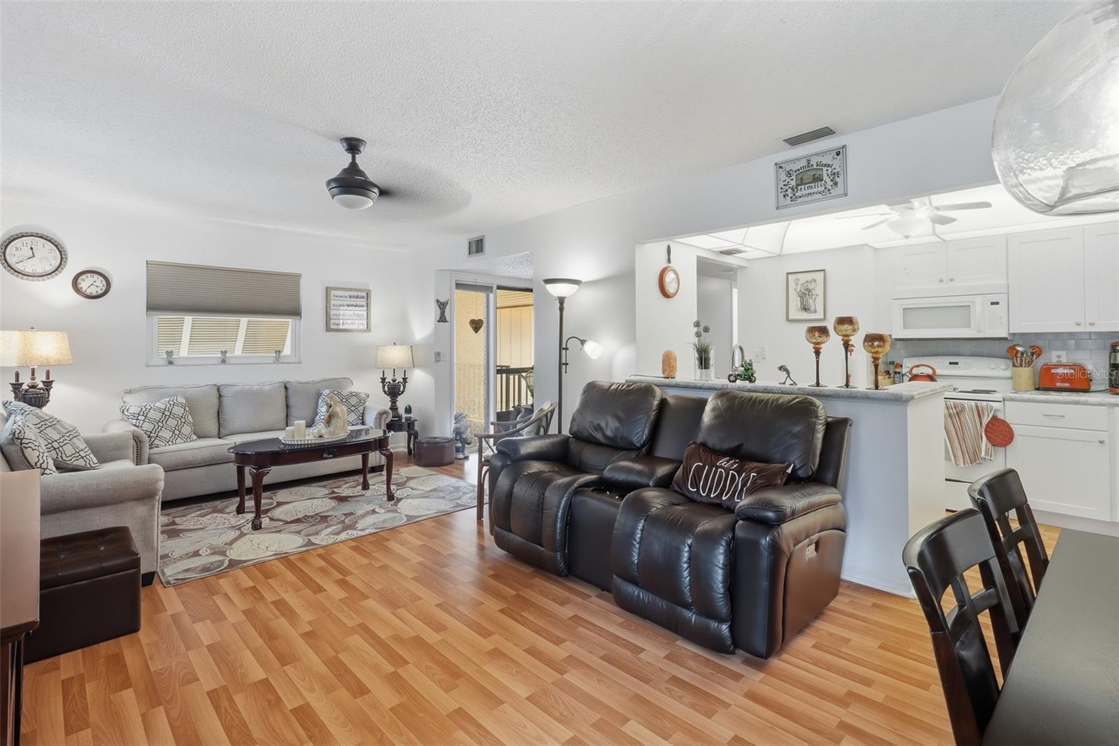 LAKESIDE CONDO APTS - Residential