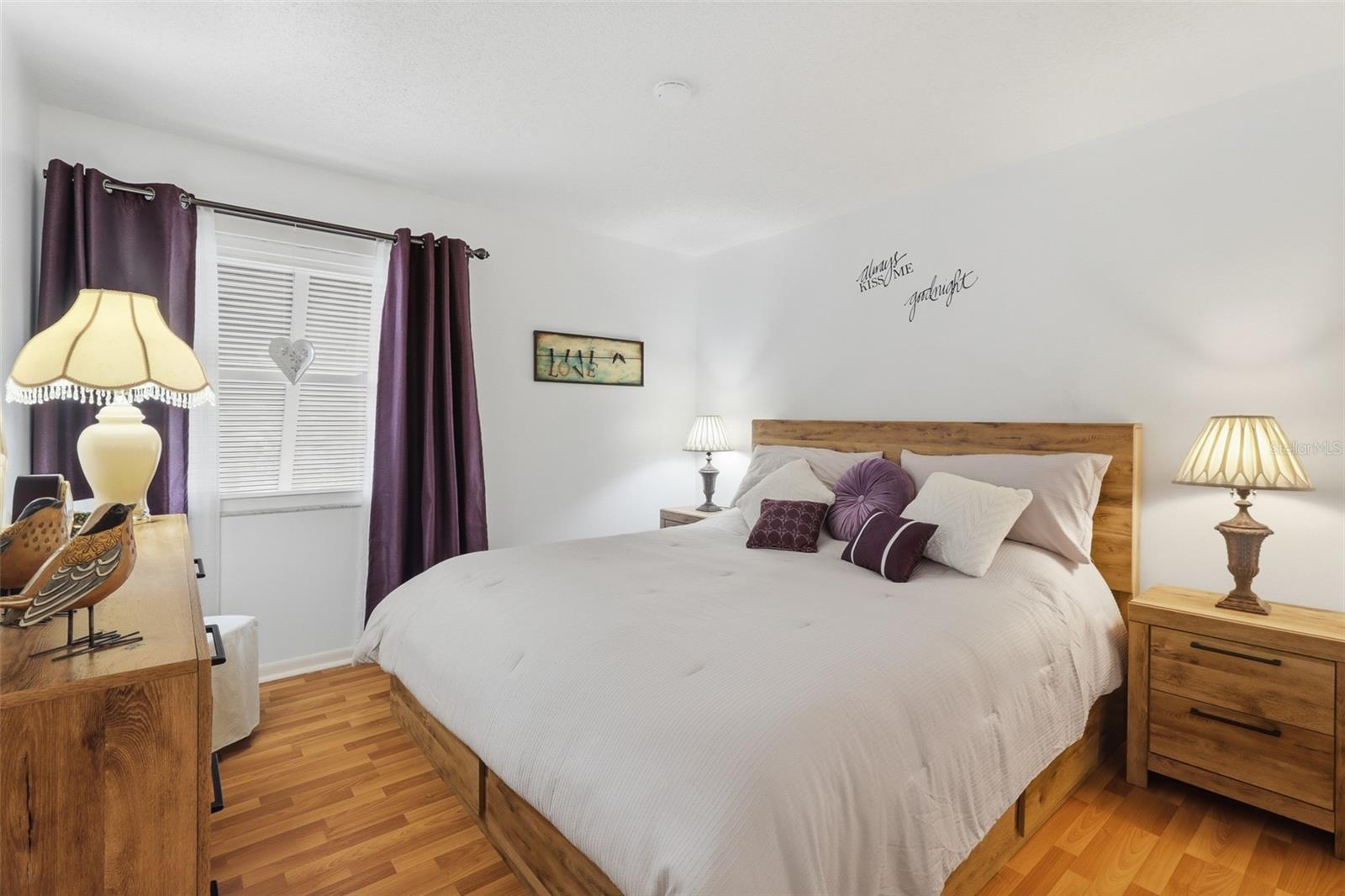 LAKESIDE CONDO APTS - Residential