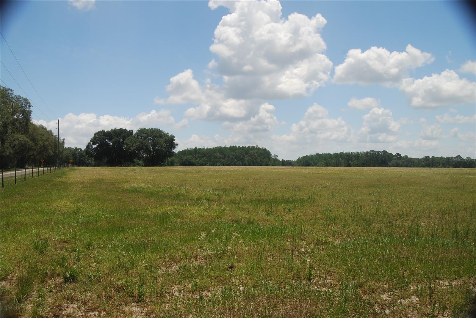 GROVELAND FARMS 20-23-25 - Land